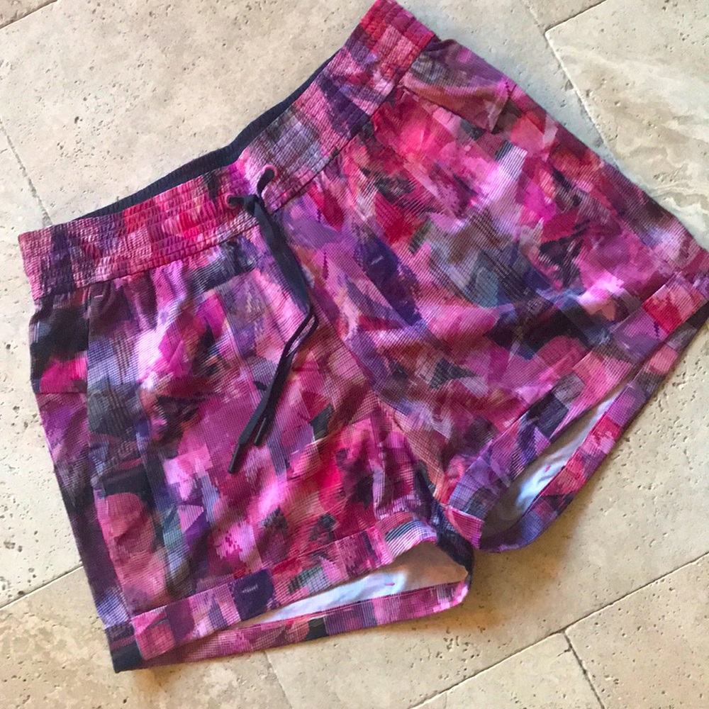 Lululemon spring break short